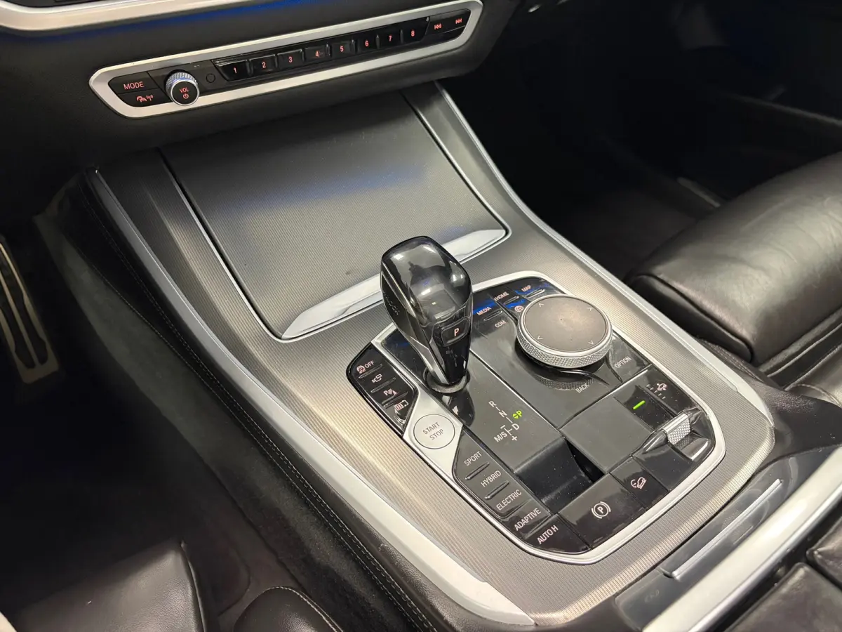 XDrive45e Executive*M-pakket*Pano*Head-up*Luchtvering*Electr-Klep*Led*Leder*