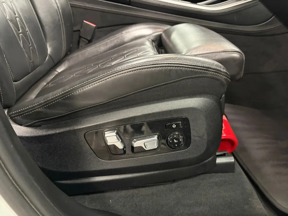 XDrive45e Executive*M-pakket*Pano*Head-up*Luchtvering*Electr-Klep*Led*Leder*