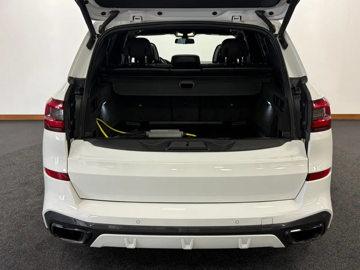 XDrive45e Executive*M-pakket*Pano*Head-up*Luchtvering*Electr-Klep*Led*Leder*