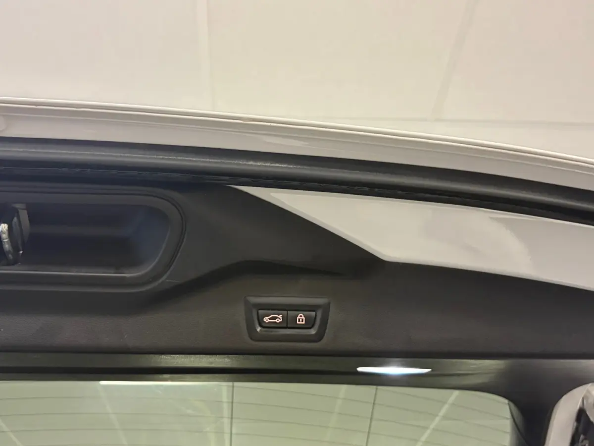 XDrive45e Executive*M-pakket*Pano*Head-up*Luchtvering*Electr-Klep*Led*Leder*
