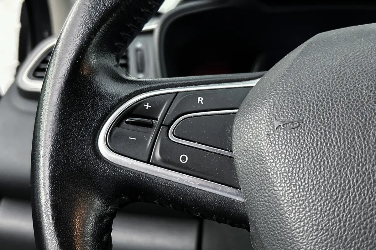 1.2 TCe Intens | Cruise control | Navigatie | Parkeersensoren