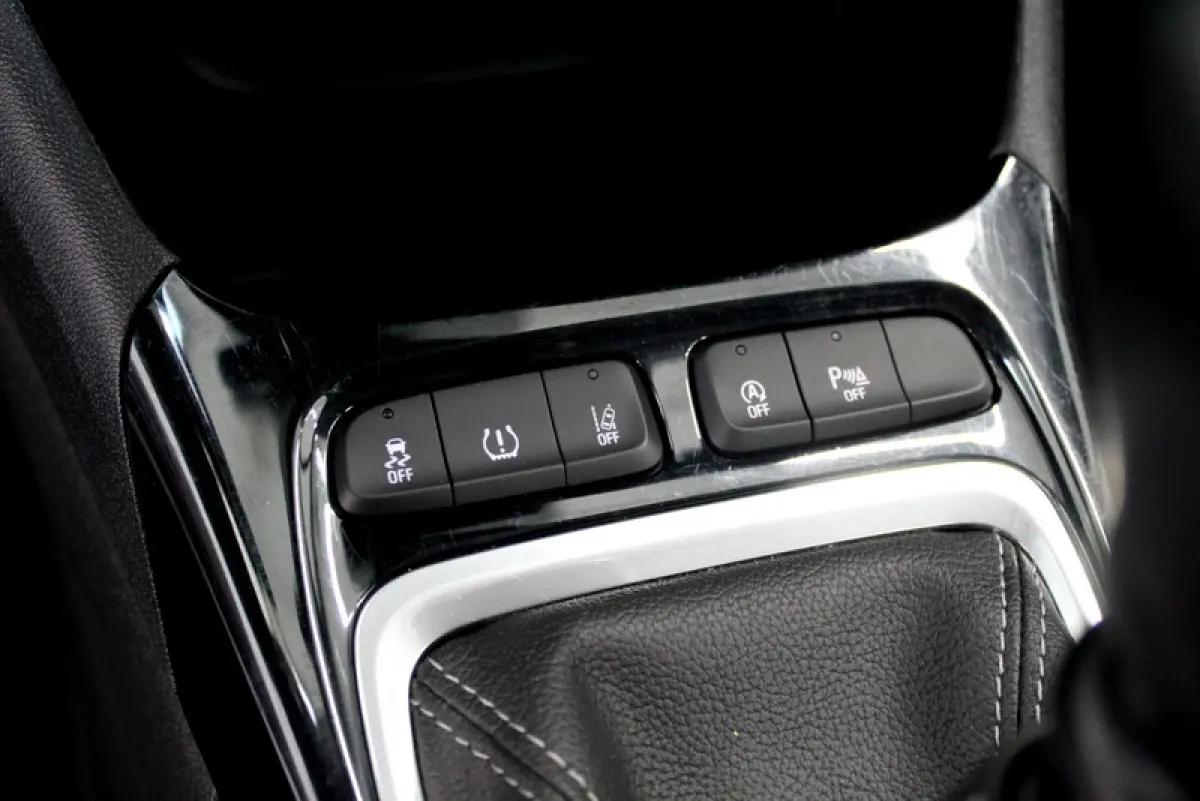 1.2 Turbo Edition 2020 111PK, 18.000KM | RIJKLAAR | CARPLAY | AIRCO | CRUISE CONTROLE | PARKEERSENSOREN V+A