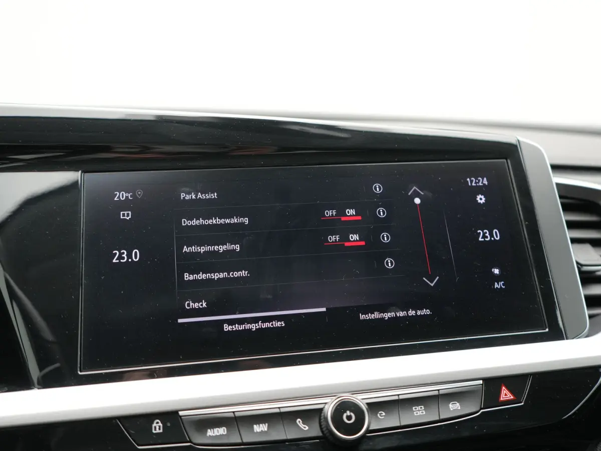 Turbo 4x4 GS PHEV 300pk Dealer O.H | SOH 97,7% | Trekhaak Afn. | Adaptive Cruise | 360 Camera | Lederen Sportstoelen Memory & Ventilatie | Stoelen & Stuur Verwarmd | Keyless | Apple Carplay 