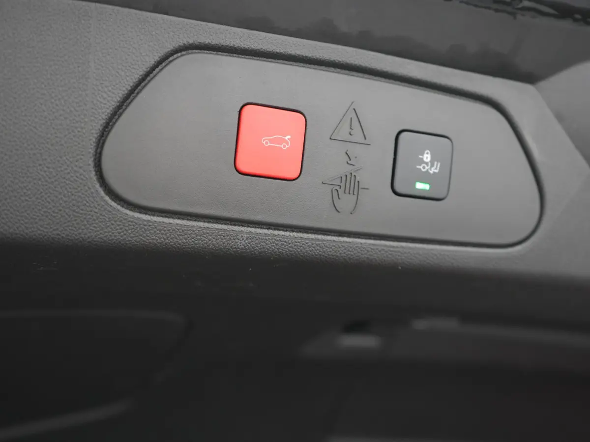 Turbo 4x4 GS PHEV 300pk Dealer O.H | SOH 97,7% | Trekhaak Afn. | Adaptive Cruise | 360 Camera | Lederen Sportstoelen Memory & Ventilatie | Stoelen & Stuur Verwarmd | Keyless | Apple Carplay 