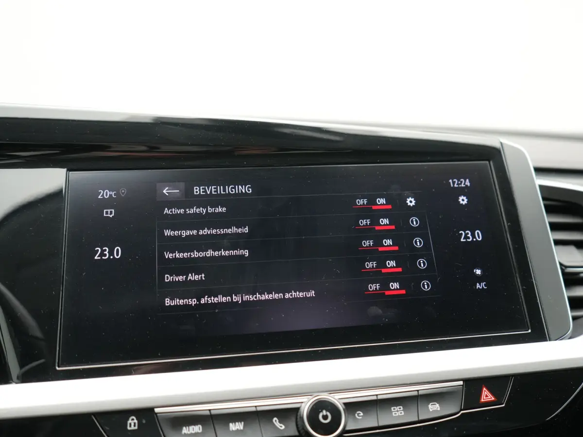 Turbo 4x4 GS PHEV 300pk Dealer O.H | SOH 97,7% | Trekhaak Afn. | Adaptive Cruise | 360 Camera | Lederen Sportstoelen Memory & Ventilatie | Stoelen & Stuur Verwarmd | Keyless | Apple Carplay 