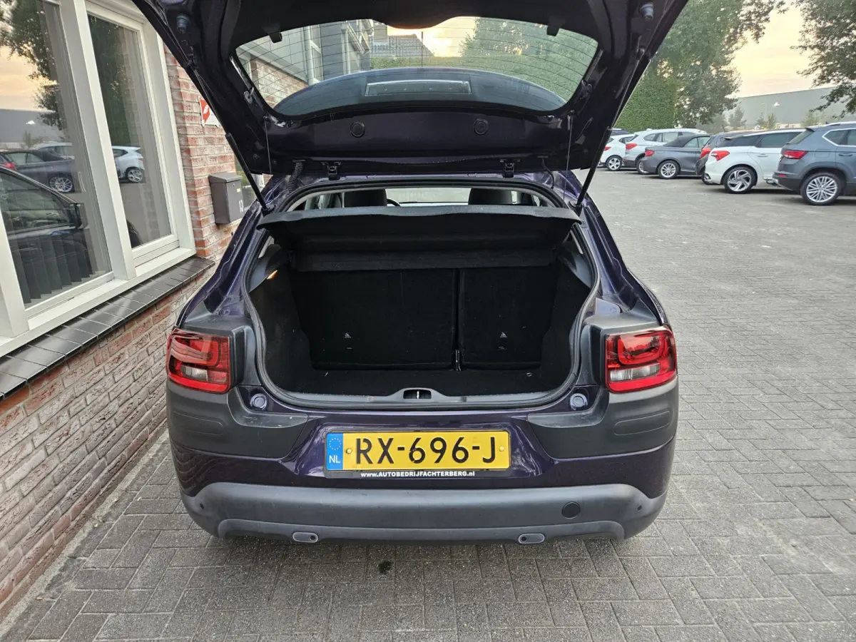 1.2 PureTech Business Airco! Cruise Control! NAP! Nette Auto! PDC! Navigatie!