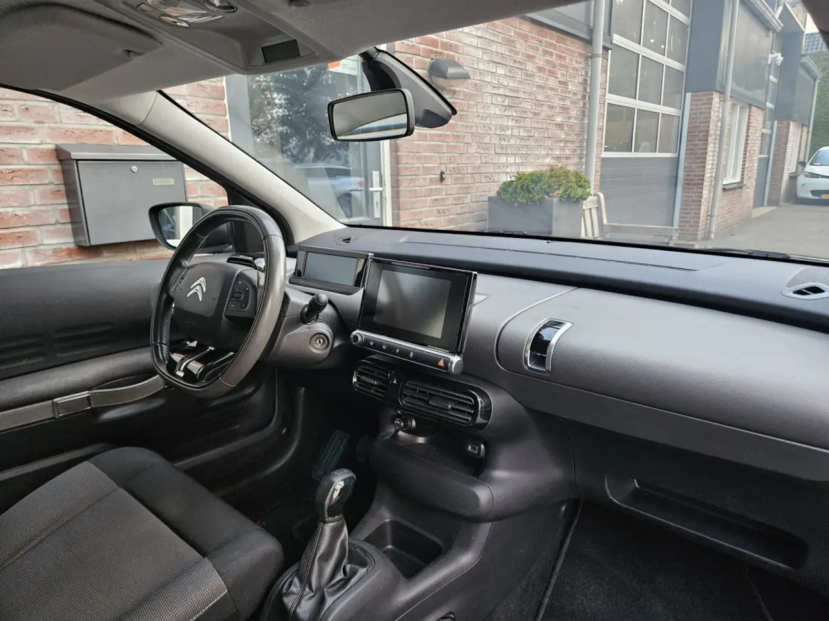 1.2 PureTech Business Airco! Cruise Control! NAP! Nette Auto! PDC! Navigatie!