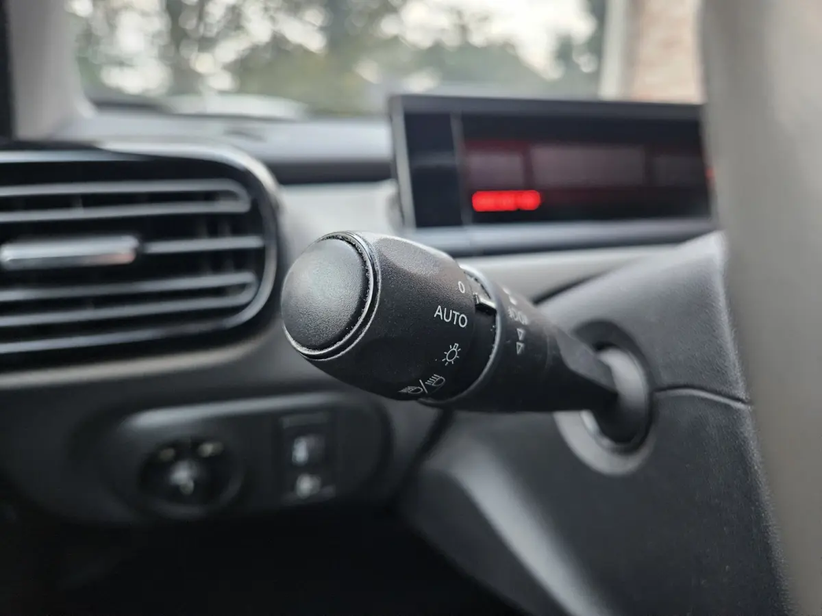 1.2 PureTech Business Airco! Cruise Control! NAP! Nette Auto! PDC! Navigatie!