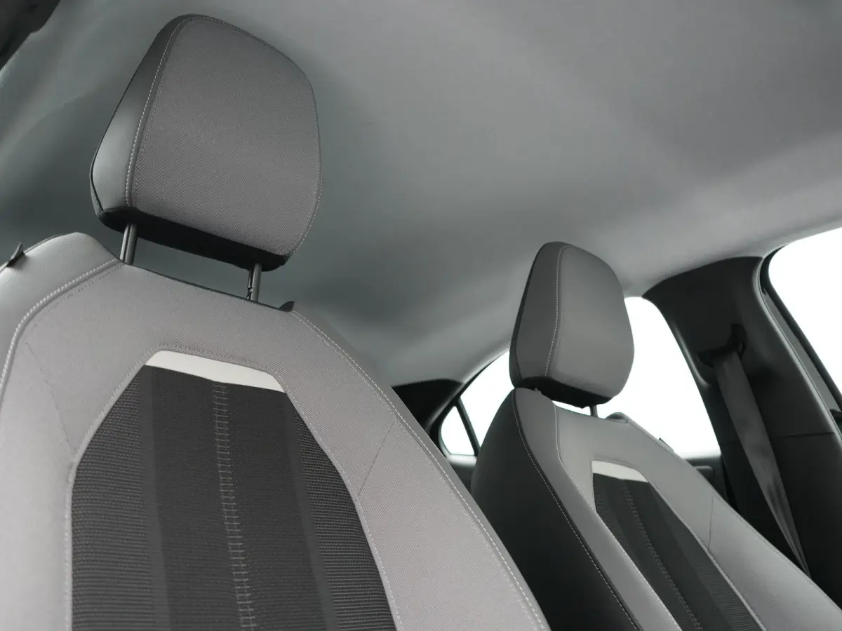 Elegance 50-kWh 11kw bl. 136pk | 360 Camera | BLIS | Voorstoelen Verwarmd | Warmtepomp | Apple Carplay | Cruise Control | 17"L.M | LED Koplampen | Virtual | Lane Assist | DAB |