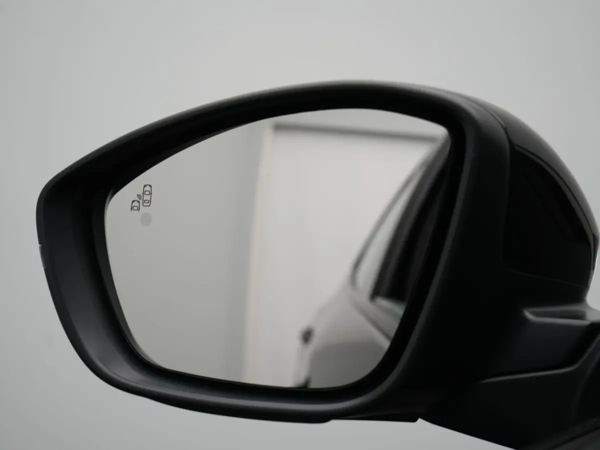 Elegance 50-kWh 11kw bl. 136pk | 360 Camera | BLIS | Voorstoelen Verwarmd | Warmtepomp | Apple Carplay | Cruise Control | 17"L.M | LED Koplampen | Virtual | Lane Assist | DAB |
