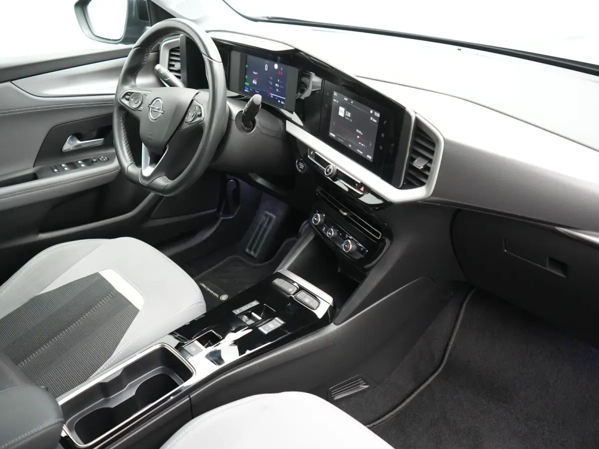 Elegance 50-kWh 11kw bl. 136pk | 360 Camera | BLIS | Voorstoelen Verwarmd | Warmtepomp | Apple Carplay | Cruise Control | 17"L.M | LED Koplampen | Virtual | Lane Assist | DAB |