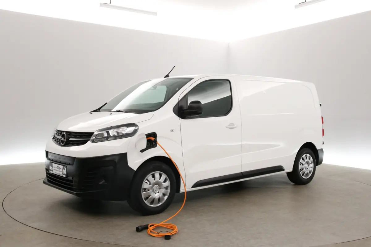 75 kWh L2H1 Long Range | Snelladen | SOH 91% | Airco | Cruise | Camera | Carplay | 3 Zits | Trekhaak
