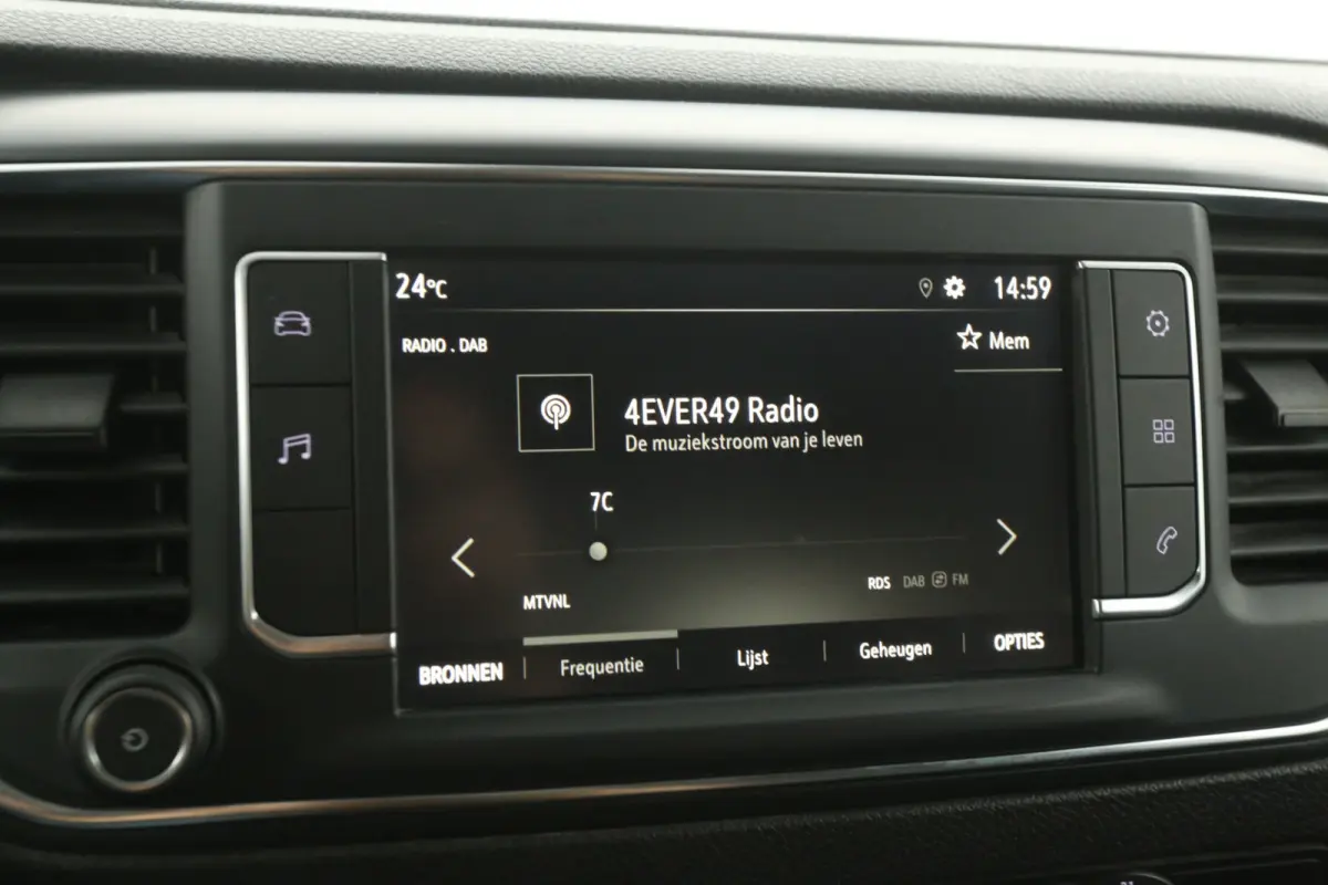 75 kWh L2H1 Long Range | Snelladen | SOH 91% | Airco | Cruise | Camera | Carplay | 3 Zits | Trekhaak