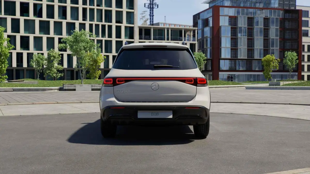 250+ AMG Line 71 kWh | Panoramadak | Memory | 360 graden camera | Keyless | Sfeerverlichting | Adaptieve grootlicht assistent |