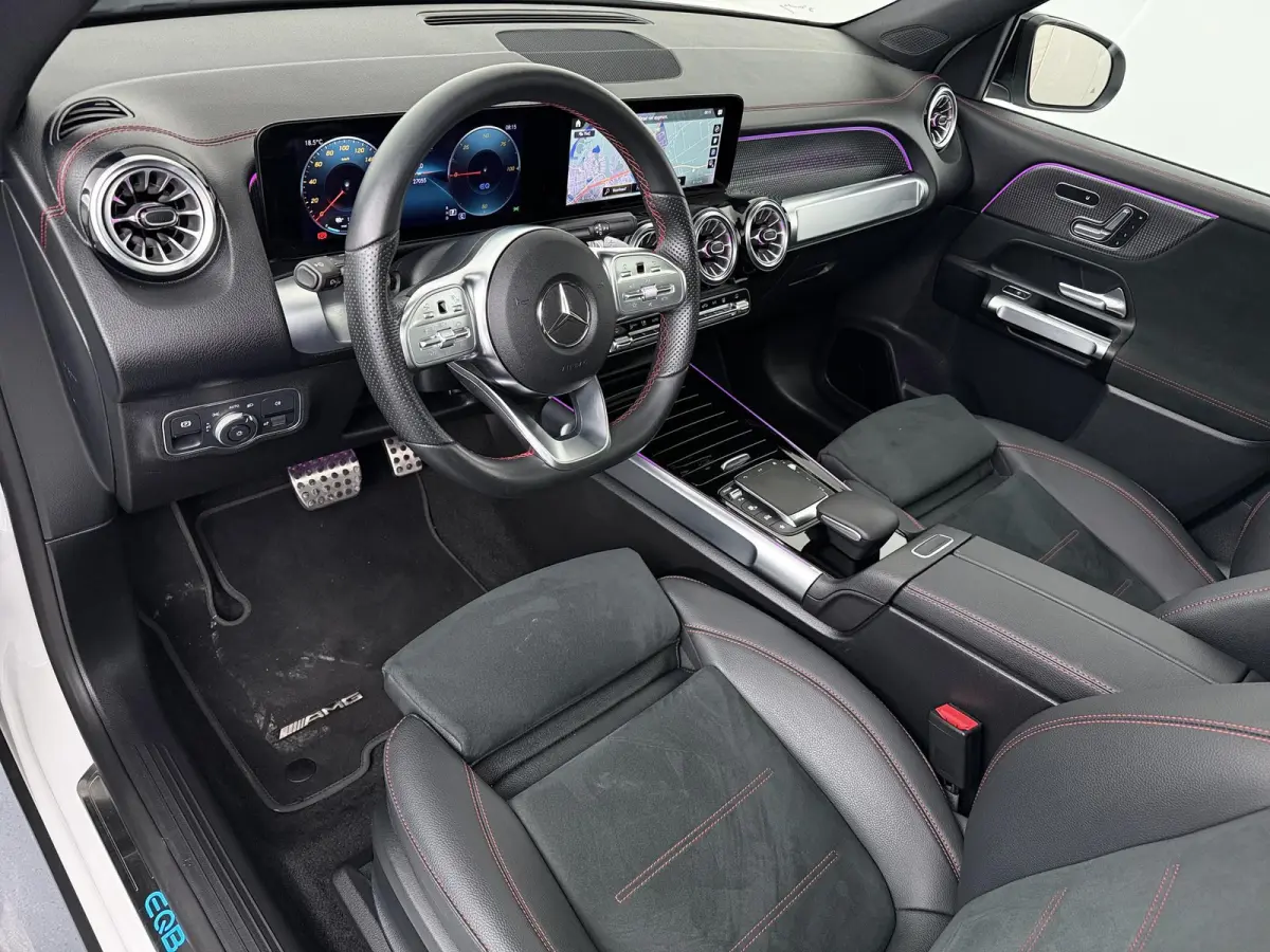 250 AMG Line | Panoramadak | Memory | 360 graden camera | Keyless | Sfeerverlichting | Adaptieve grootlicht assistent |