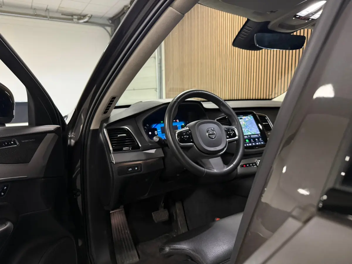 T8 AWD Recharge Ultra Dark | Luchtvering | Trekhaak | 360 Camera | Head-Up Display | Harman Kardon | 455pk | Adaptieve Cruise Control | Stoelverwarming voor+achter | Stuurwielverwarming | Sc