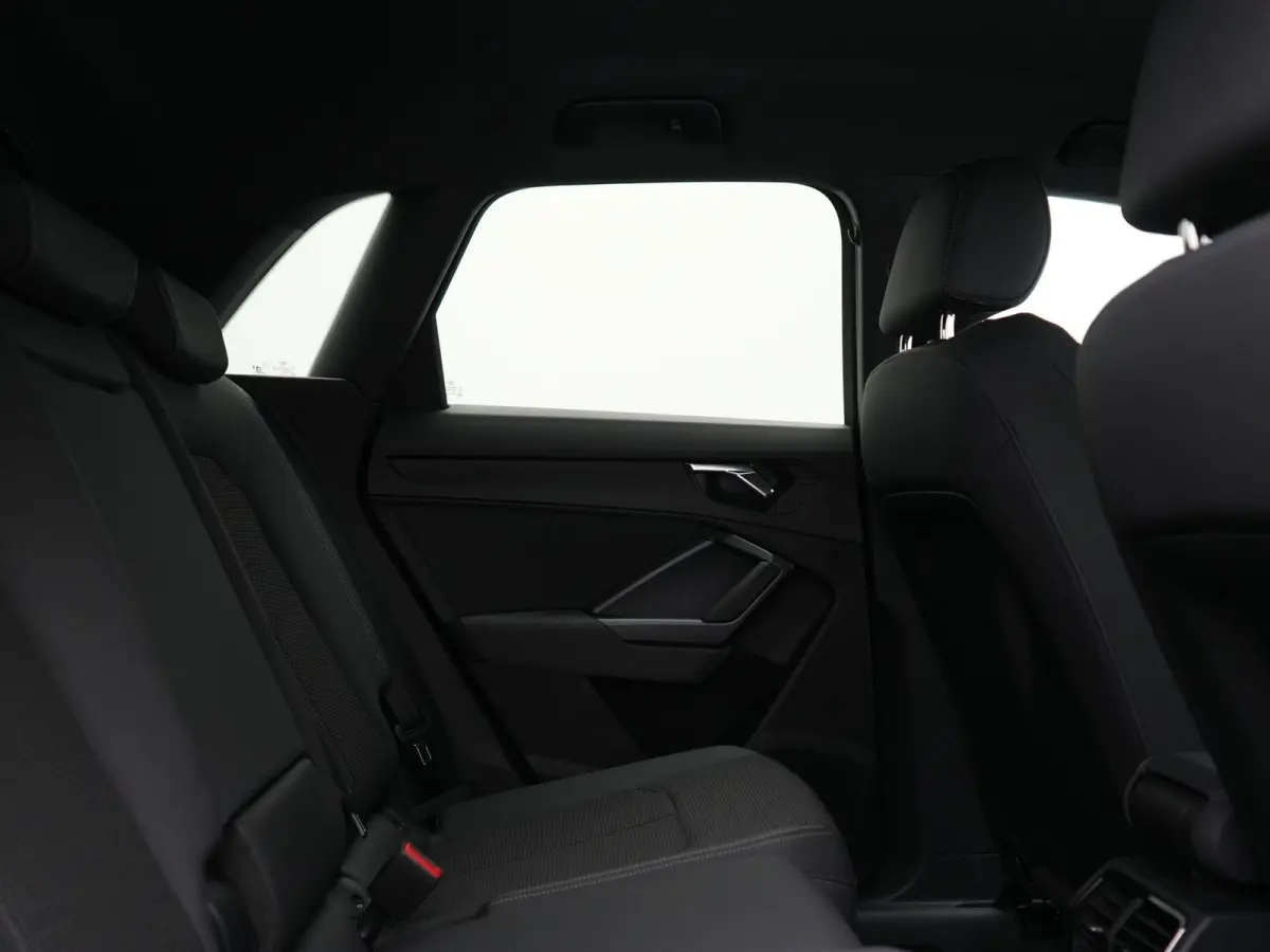 35 TFSI S Line Pro Line S 150pk | Trekhaak | Cruise Control | Sportstoelen Verwarmd | Blis | DAB | Navigatie | 19"L.M