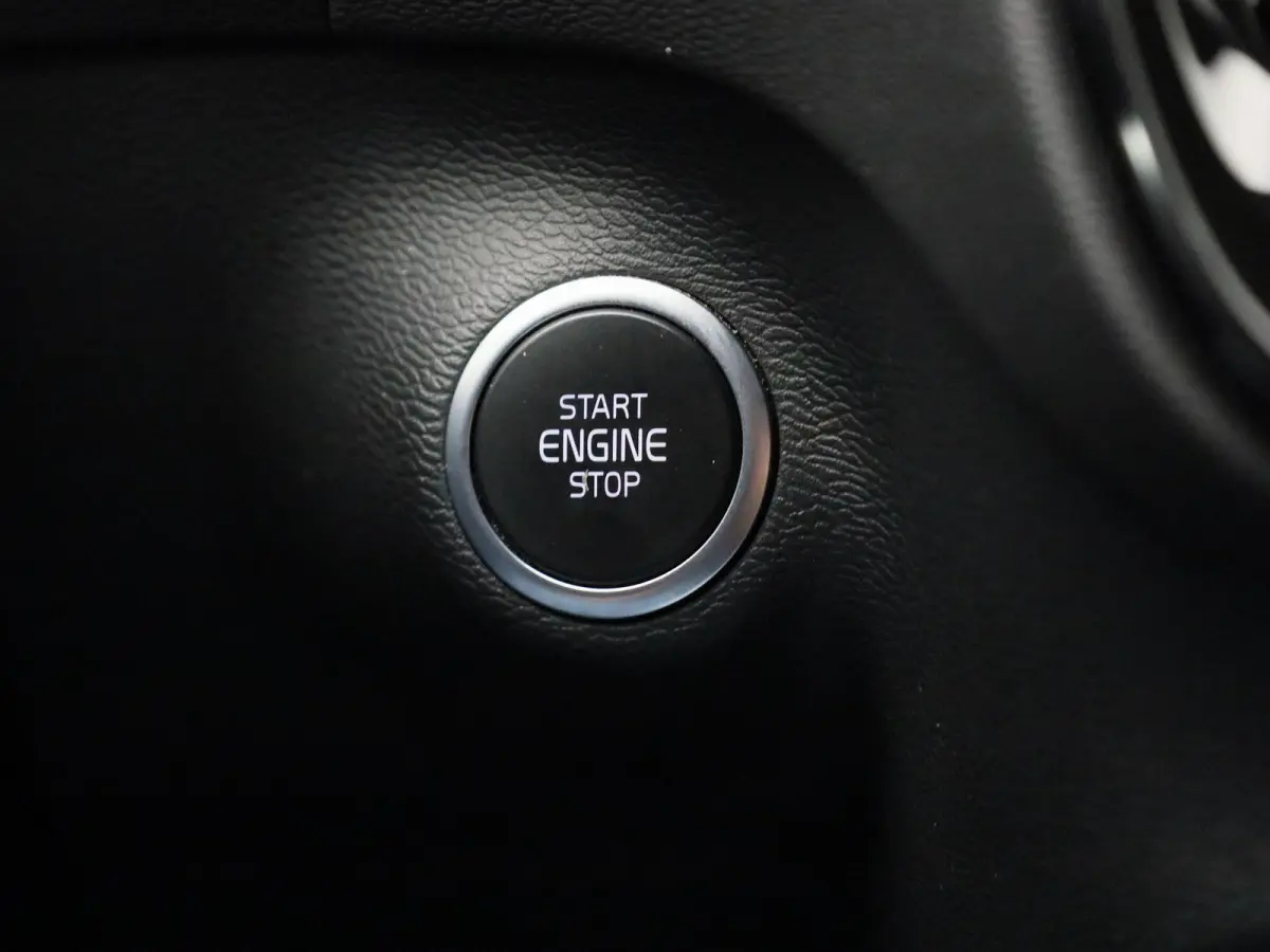 1.5 T4 Plug-in hybrid Plus Bright | Automaat | Apple Carplay / Android Auto | Memory Seats | Harman-Kardon | Virtual Cockpit | Stoel - Stuurverwarming | Elektrische Achterklep | Achteruitrij