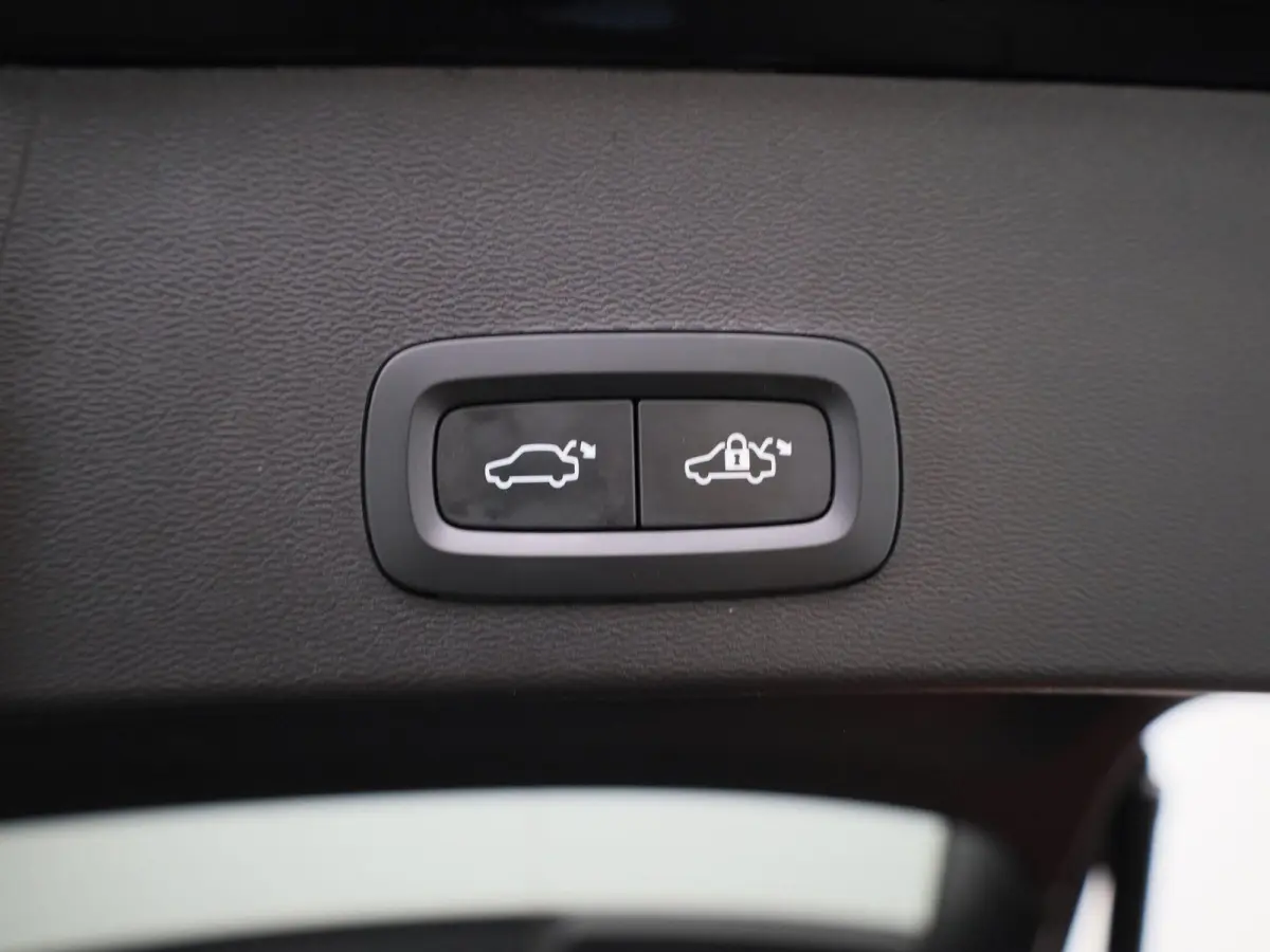 1.5 T4 Plug-in hybrid Plus Bright | Automaat | Apple Carplay / Android Auto | Memory Seats | Harman-Kardon | Virtual Cockpit | Stoel - Stuurverwarming | Elektrische Achterklep | Achteruitrij