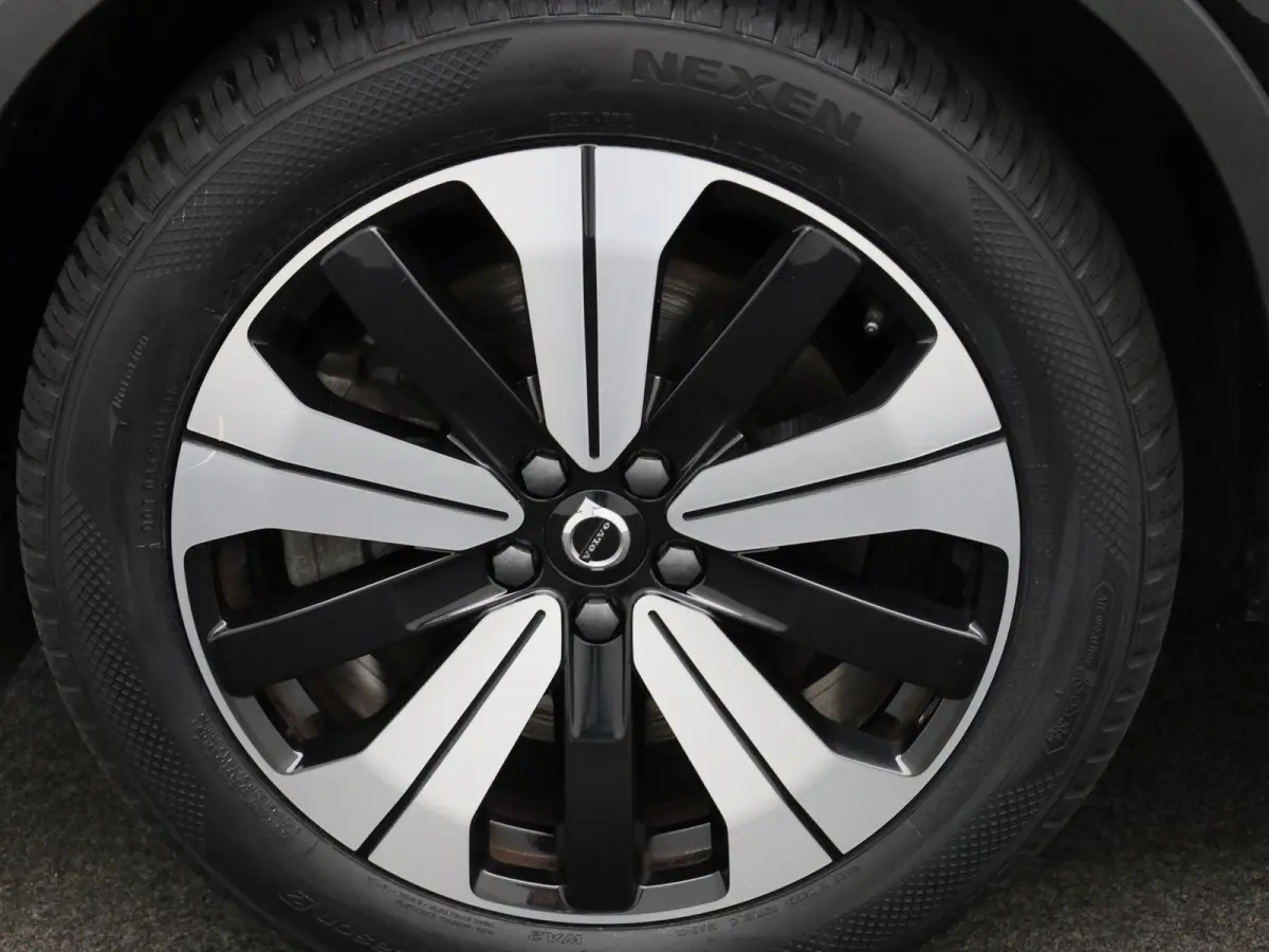 1.5 T4 Plug-in hybrid Plus Bright | Automaat | Apple Carplay / Android Auto | Memory Seats | Harman-Kardon | Virtual Cockpit | Stoel - Stuurverwarming | Elektrische Achterklep | Achteruitrij