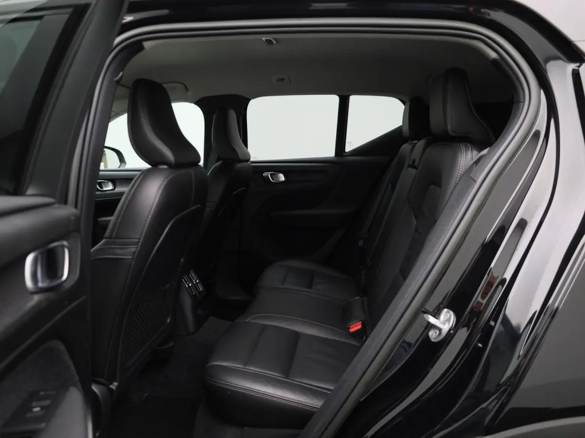 1.5 T4 Plug-in hybrid Plus Bright | Automaat | Apple Carplay / Android Auto | Memory Seats | Harman-Kardon | Virtual Cockpit | Stoel - Stuurverwarming | Elektrische Achterklep | Achteruitrij
