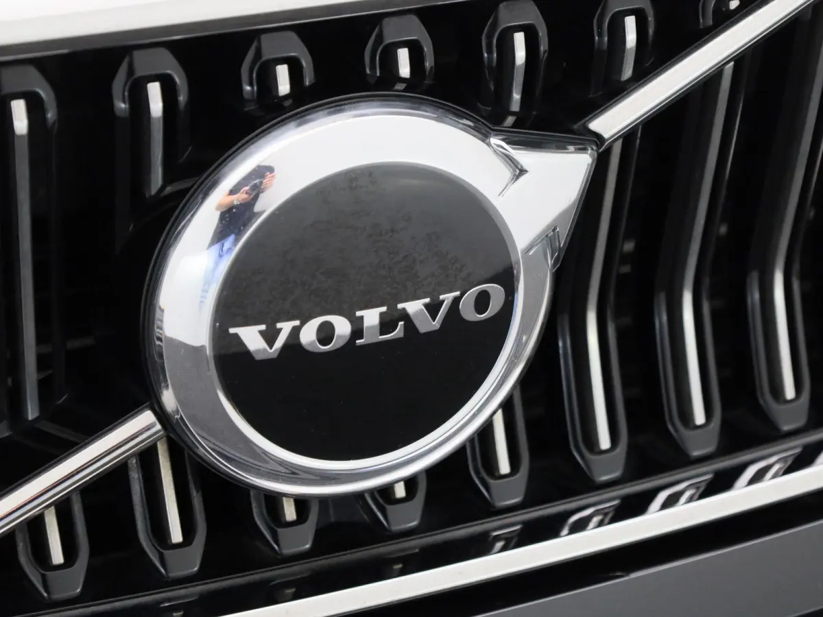 1.5 T4 Plug-in hybrid Plus Bright | Automaat | Apple Carplay / Android Auto | Memory Seats | Harman-Kardon | Virtual Cockpit | Stoel - Stuurverwarming | Elektrische Achterklep | Achteruitrij