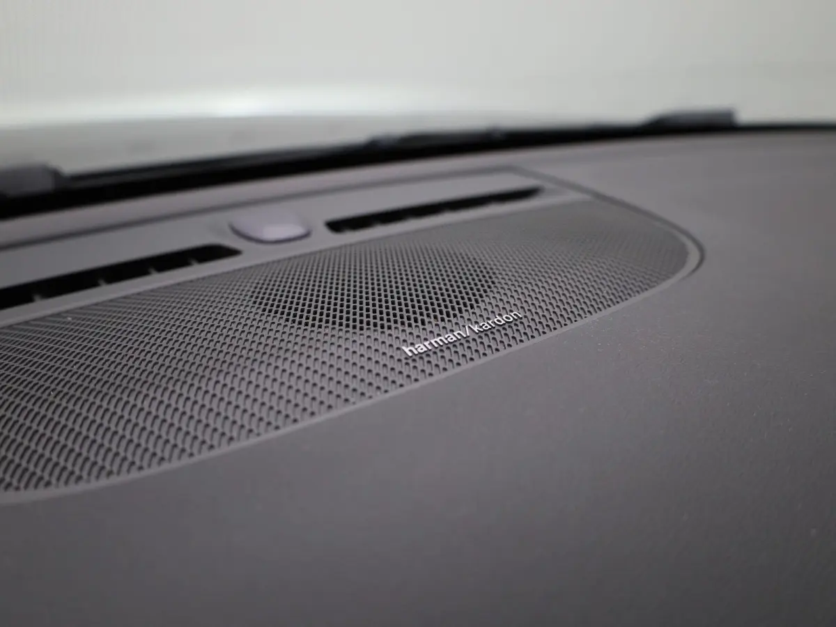 1.5 T4 Plug-in hybrid Plus Bright | Automaat | Apple Carplay / Android Auto | Memory Seats | Harman-Kardon | Virtual Cockpit | Stoel - Stuurverwarming | Elektrische Achterklep | Achteruitrij