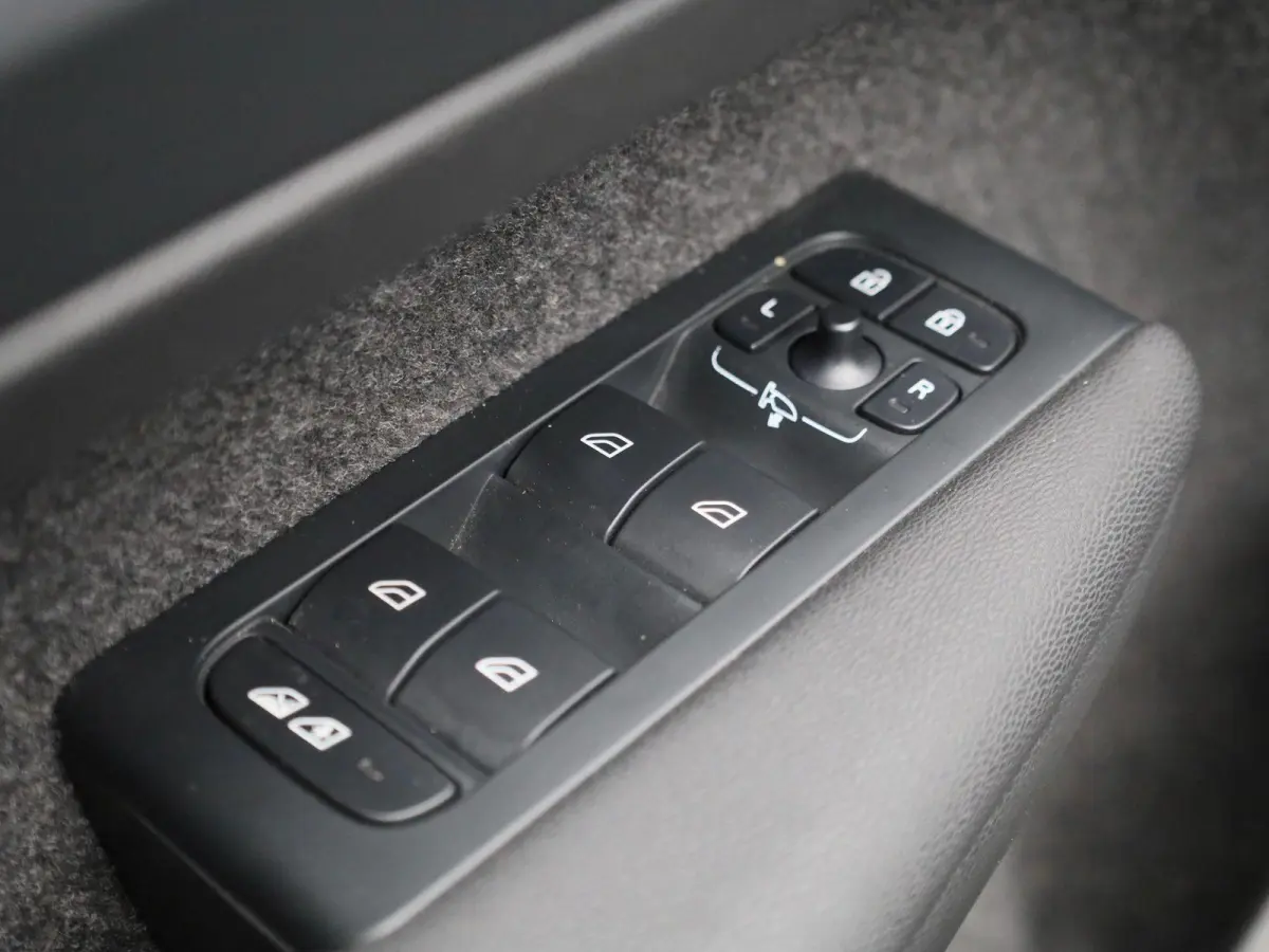 1.5 T4 Plug-in hybrid Plus Bright | Automaat | Apple Carplay / Android Auto | Memory Seats | Harman-Kardon | Virtual Cockpit | Stoel - Stuurverwarming | Elektrische Achterklep | Achteruitrij