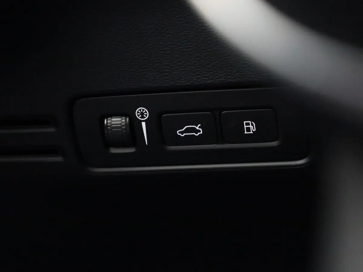 1.5 T4 Plug-in hybrid Plus Bright | Automaat | Apple Carplay / Android Auto | Memory Seats | Harman-Kardon | Virtual Cockpit | Stoel - Stuurverwarming | Elektrische Achterklep | Achteruitrij