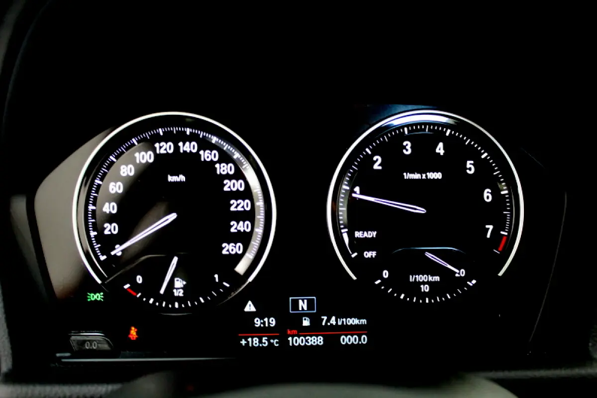218i 136PK, RIJKLAAR | AIRCO | SPEEDLIMIT | BLUETOOTH