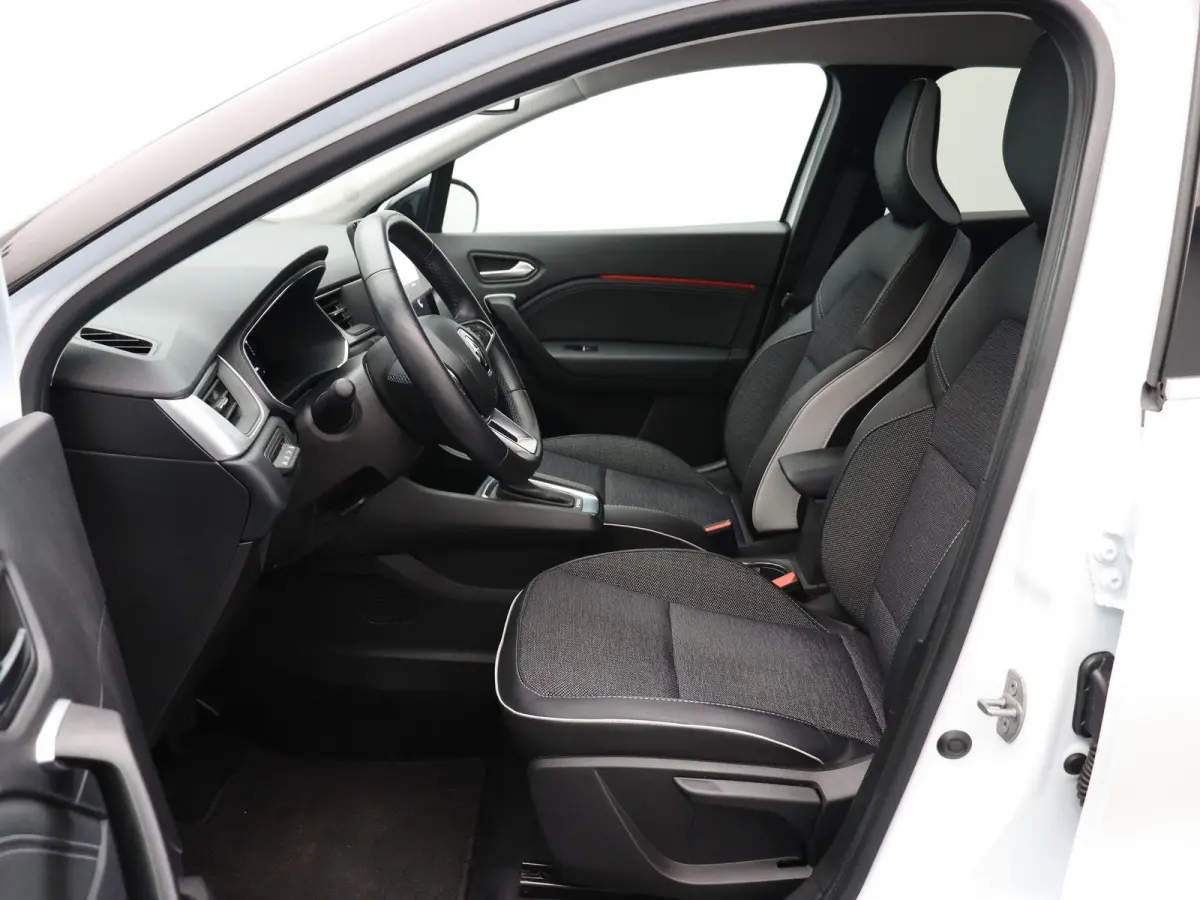 E-Tech full hybrid 145pk Intens | Pack Advanced Driving | Parkeersensoren voor/achter | Camera | 9,3" Navigatie | Climate control |