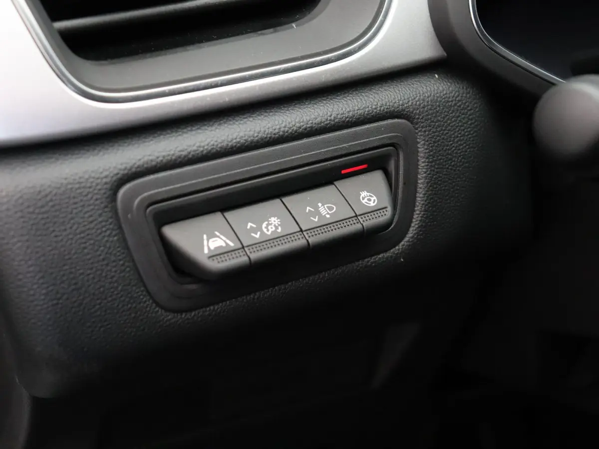 E-Tech full hybrid 145pk Intens | Pack Advanced Driving | Parkeersensoren voor/achter | Camera | 9,3" Navigatie | Climate control |