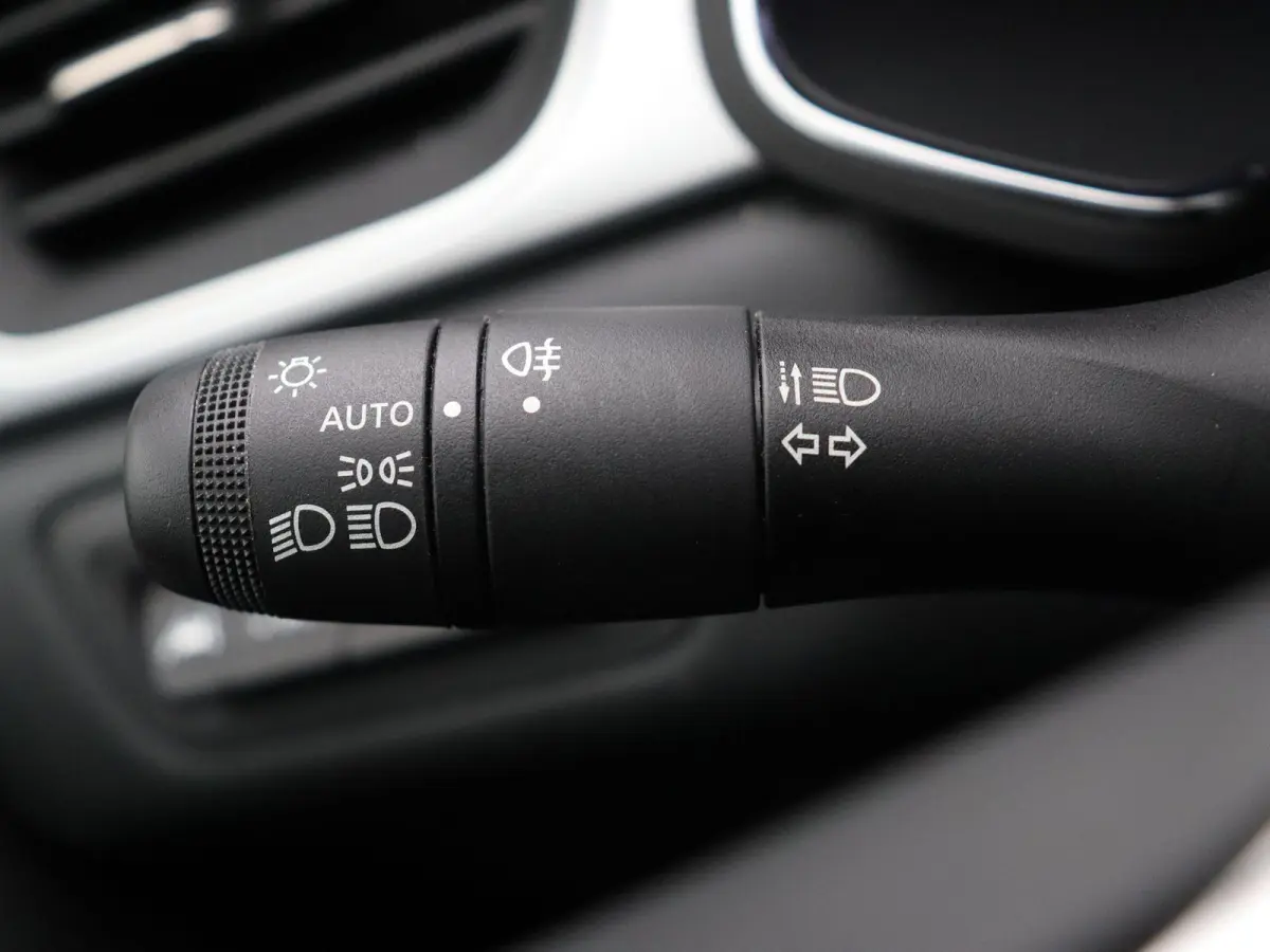 E-Tech full hybrid 145pk Intens | Pack Advanced Driving | Parkeersensoren voor/achter | Camera | 9,3" Navigatie | Climate control |