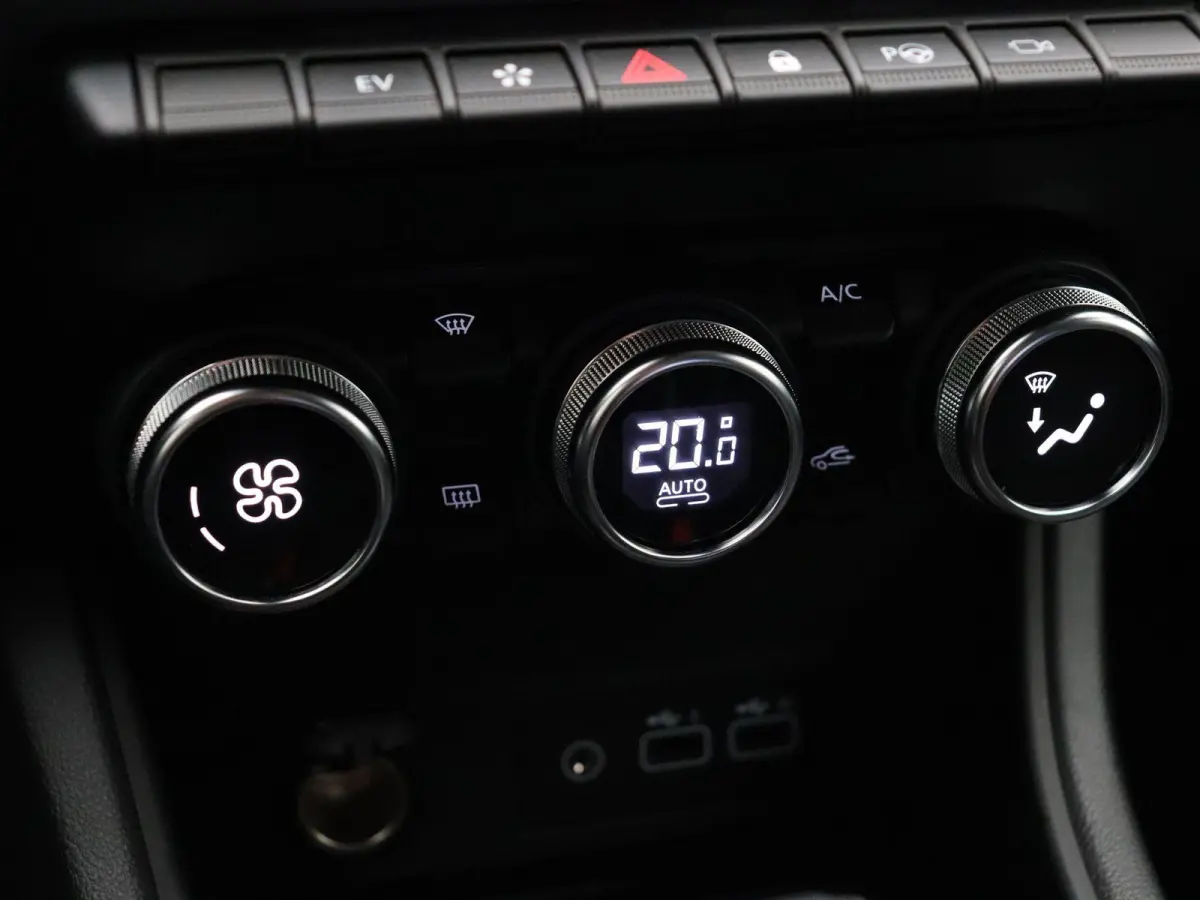 E-Tech full hybrid 145pk Intens | Pack Advanced Driving | Parkeersensoren voor/achter | Camera | 9,3" Navigatie | Climate control |