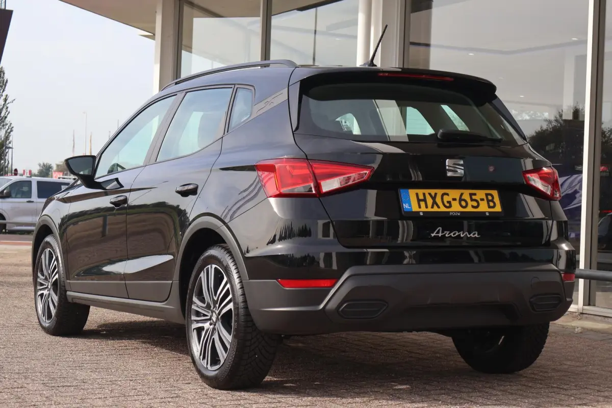 1.0 EcoTSI 95pk Style | Carplay | Climate Control | PDC | DAB radio