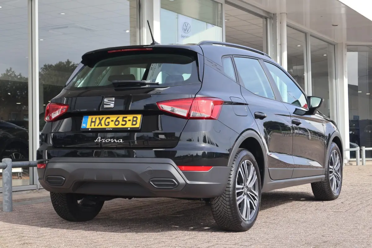 1.0 EcoTSI 95pk Style | Carplay | Climate Control | PDC | DAB radio
