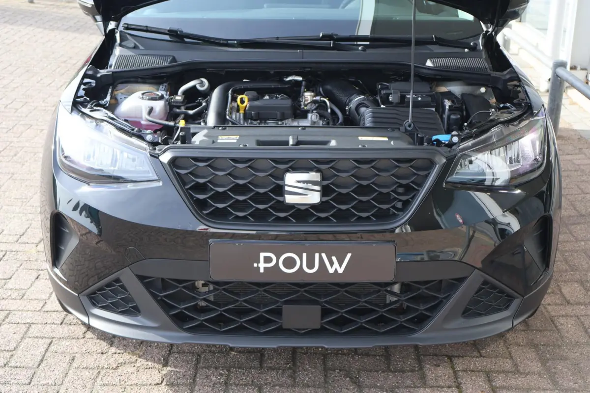 1.0 EcoTSI 95pk Style | Carplay | Climate Control | PDC | DAB radio