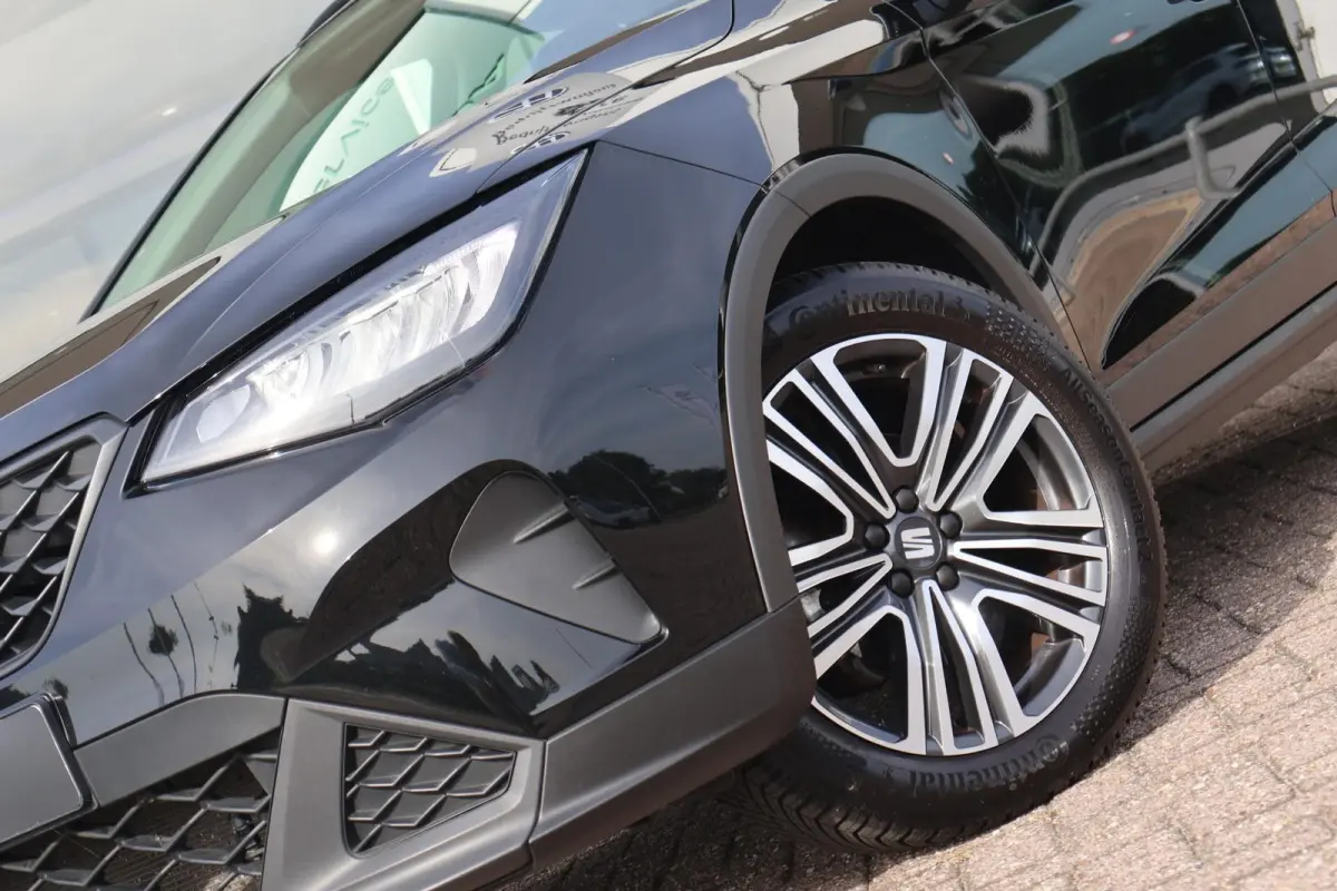1.0 EcoTSI 95pk Style | Carplay | Climate Control | PDC | DAB radio