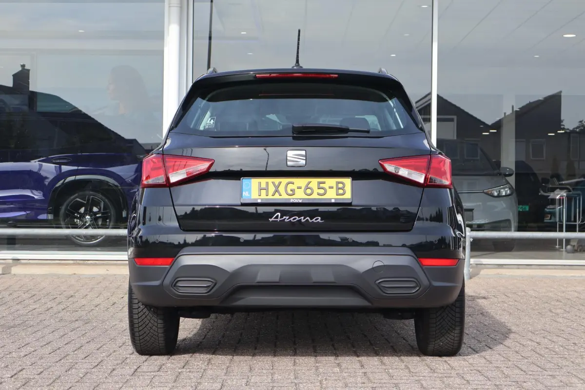 1.0 EcoTSI 95pk Style | Carplay | Climate Control | PDC | DAB radio