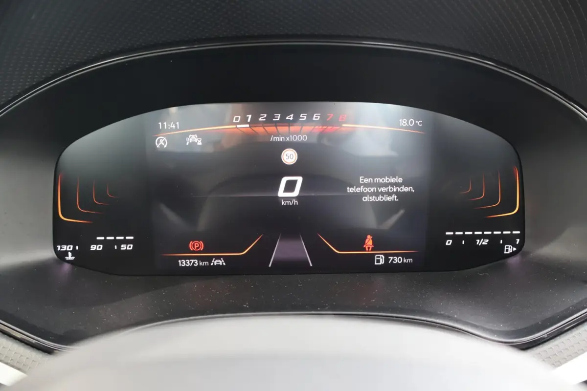1.0 EcoTSI 95pk Style | Carplay | Climate Control | PDC | DAB radio