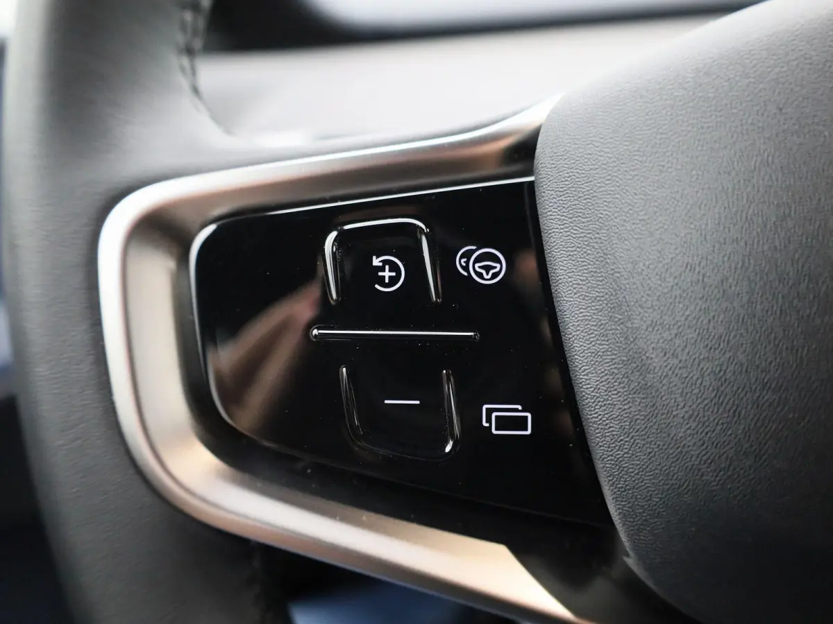 Single Motor Core Bh Vv| ACHTERUITRIJCAMERA | APPLE CARPLAY - ANDROID AUTO | ADAPTIVE CRUISE CONTROL | GOOGLE NAVIGATIE | CLIMATE CONTROL |