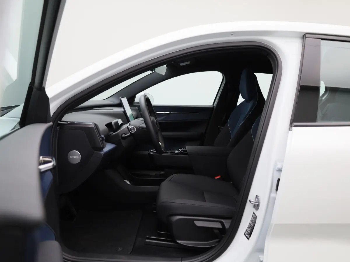 Single Motor Core Bh Vv| ACHTERUITRIJCAMERA | APPLE CARPLAY - ANDROID AUTO | ADAPTIVE CRUISE CONTROL | GOOGLE NAVIGATIE | CLIMATE CONTROL |