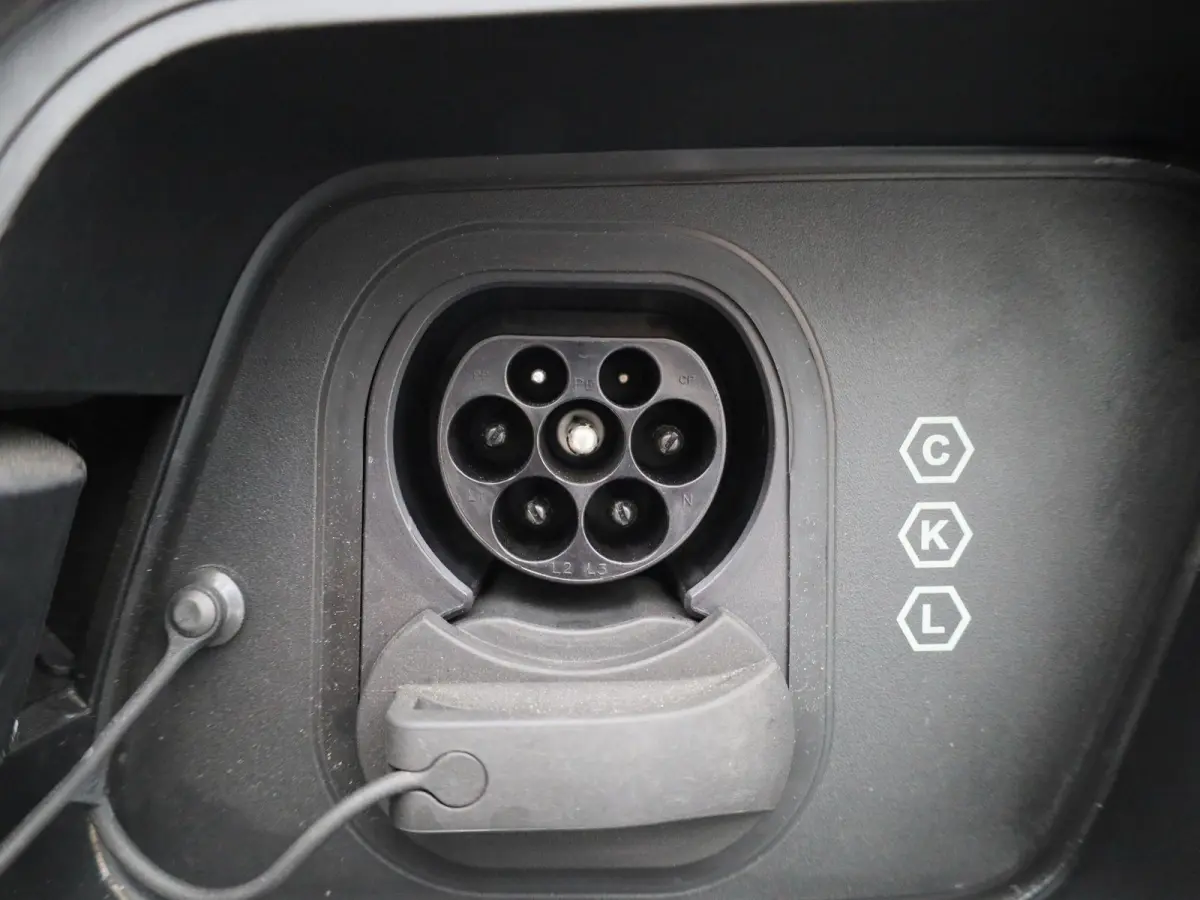 Single Motor Core Bh Vv| ACHTERUITRIJCAMERA | APPLE CARPLAY - ANDROID AUTO | ADAPTIVE CRUISE CONTROL | GOOGLE NAVIGATIE | CLIMATE CONTROL |
