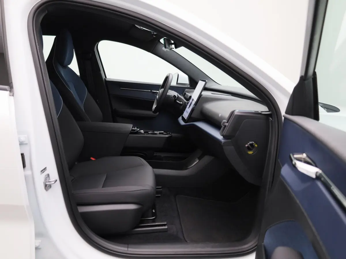 Single Motor Core Bh Vv| ACHTERUITRIJCAMERA | APPLE CARPLAY - ANDROID AUTO | ADAPTIVE CRUISE CONTROL | GOOGLE NAVIGATIE | CLIMATE CONTROL |