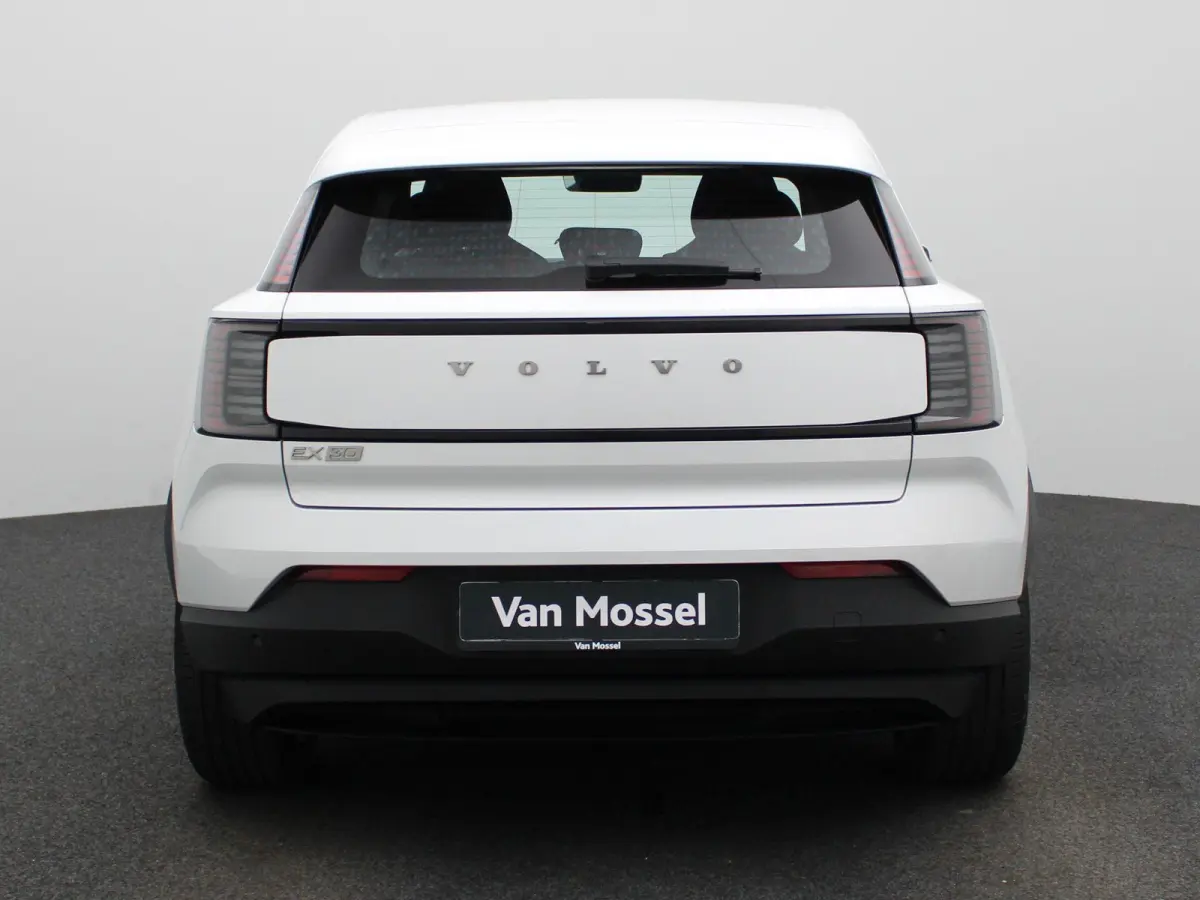 Single Motor Core Bh Vv| ACHTERUITRIJCAMERA | APPLE CARPLAY - ANDROID AUTO | ADAPTIVE CRUISE CONTROL | GOOGLE NAVIGATIE | CLIMATE CONTROL |