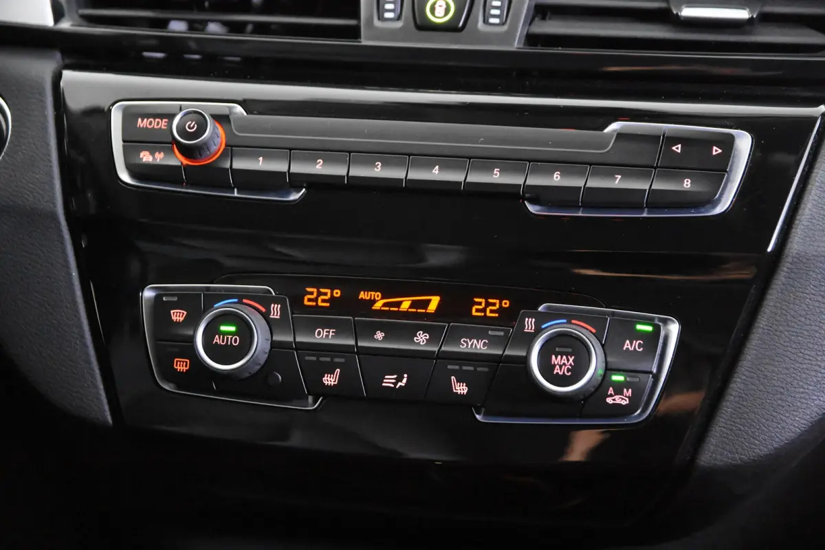 xDrive25e *1ste Eigenaar*Leer*Stoelverwarming*HUD*