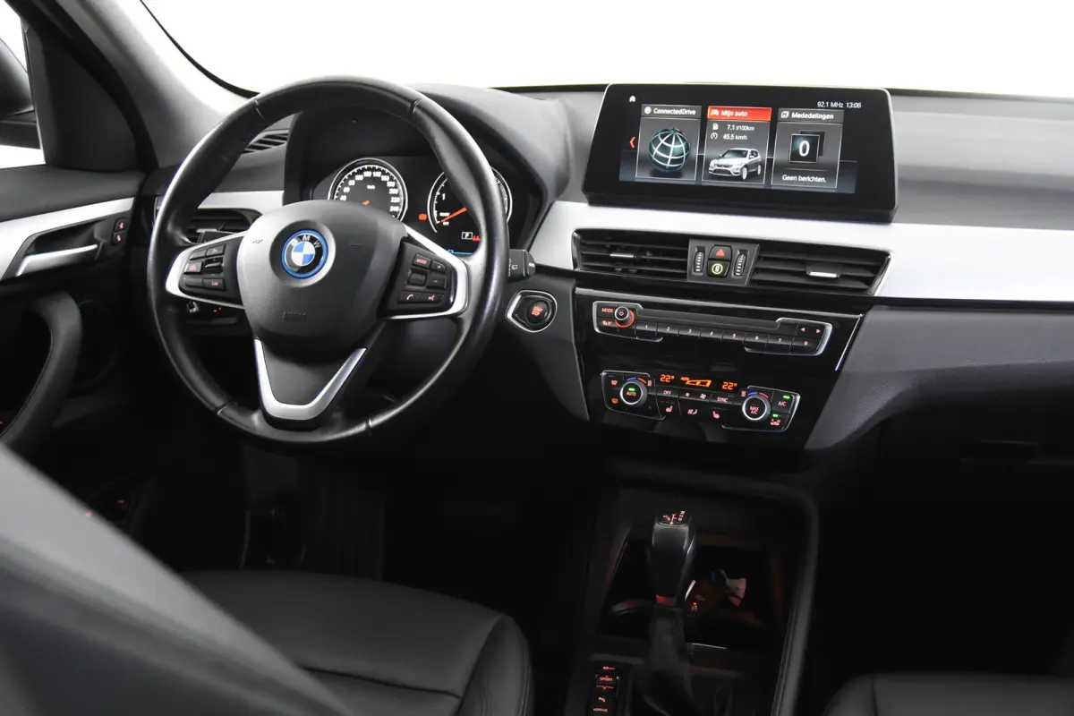 xDrive25e *1ste Eigenaar*Leer*Stoelverwarming*HUD*
