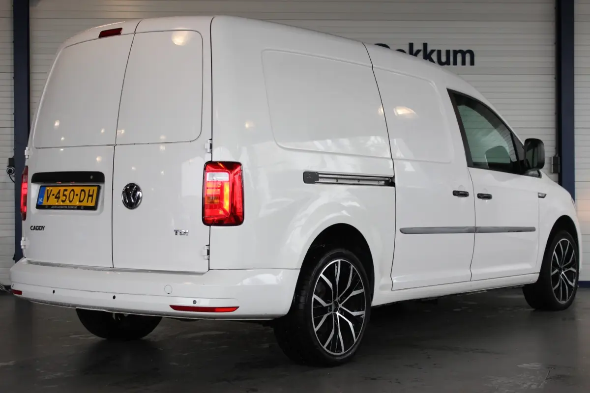 2.0 TDI L2H1 BMT Maxi Trendline Automaat | Cruise | Airco | Navi | Bluetooth | 18" LMV | PDC
