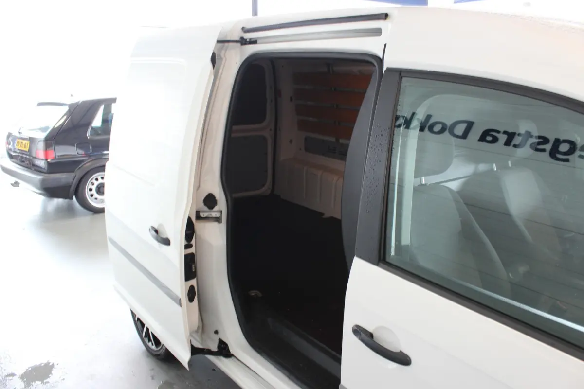 2.0 TDI L2H1 BMT Maxi Trendline Automaat | Cruise | Airco | Navi | Bluetooth | 18" LMV | PDC