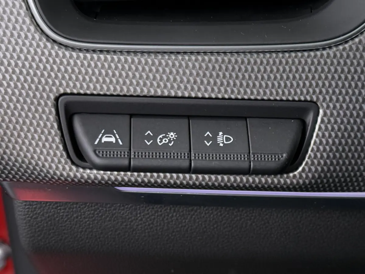 E-TECH Hybrid 145 Intens | Adapt. Cruise | Parkeercamera | Navigatie |
